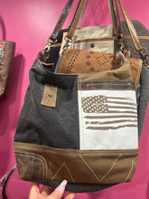 Load image into Gallery viewer, Bhrayna bags
